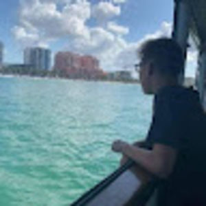 Meet your Posher, Chris